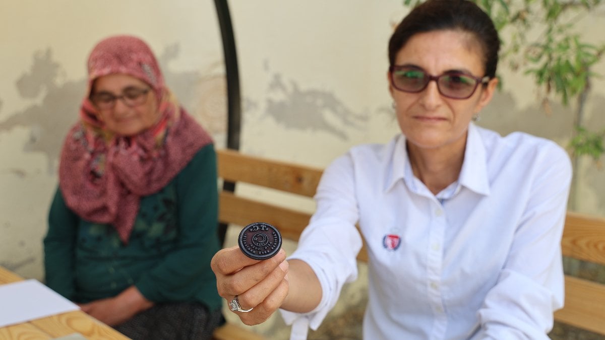 Elazığ'da kadın muhtar, 20 yıldır girdiği seçimleri hiç kaybetmedi