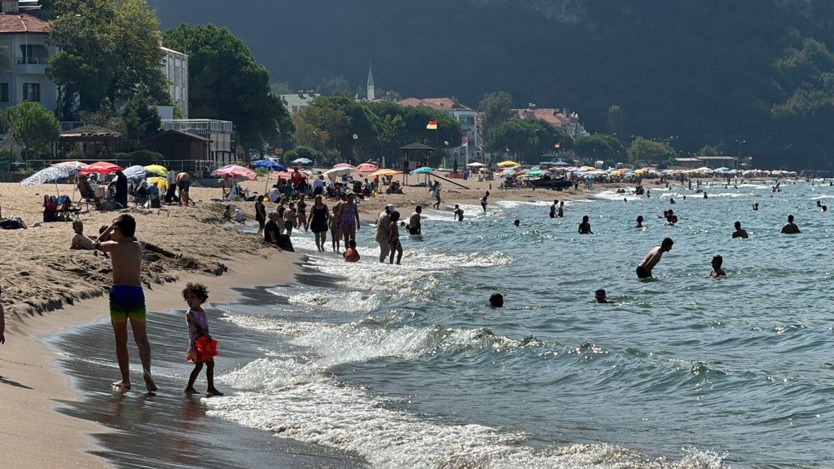 Bartın'ın plajları hafta sonu yoğunluğu yaşadı